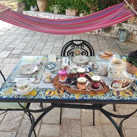 Piccolo Trullo Ostunese Le Jardin De Sophie' Apartment Ostuni