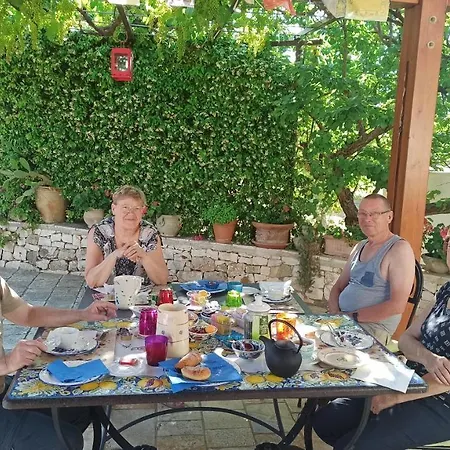 Appartamento Piccolo Trullo Ostunese Le Jardin De Sophie' *